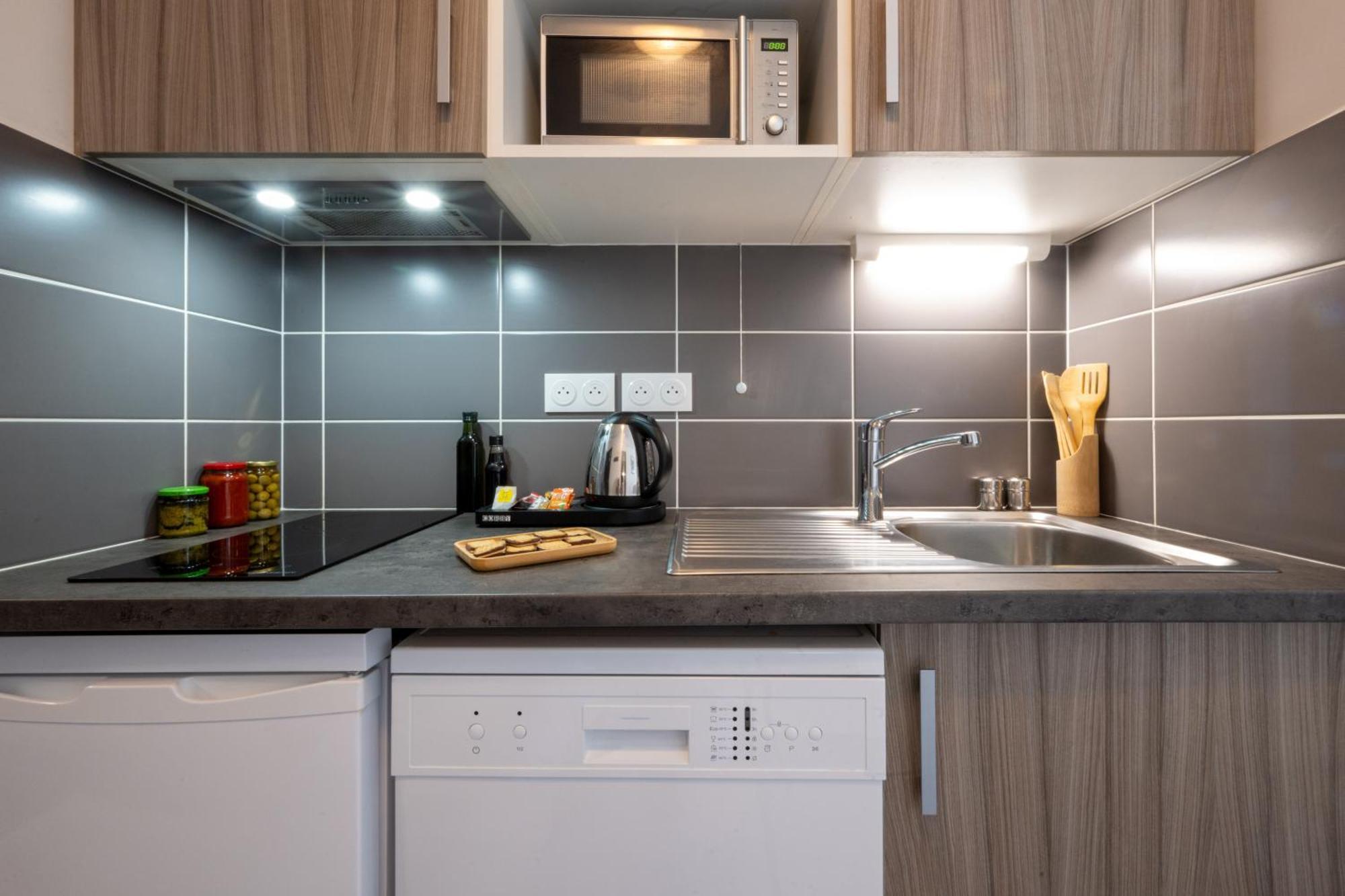 Nemea Appart Hotel Grand Coeur Nancy Centre Eksteriør billede